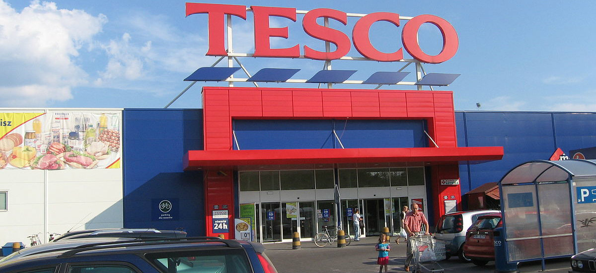 tesco wstrzymana sprzedaż sklepów