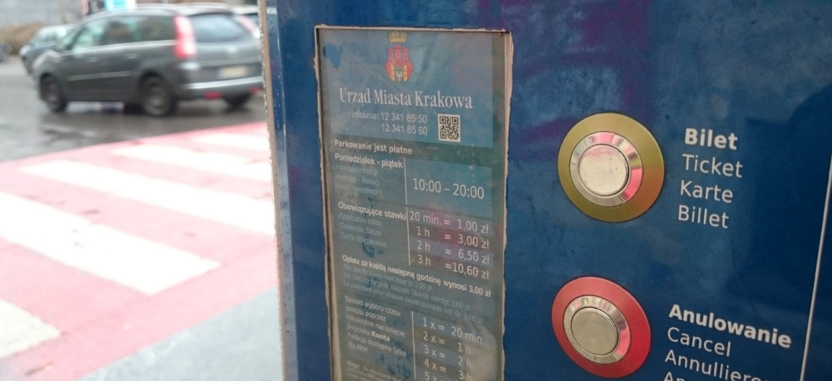 Stawki za parkowanie w centrum Krakowa na rekordowym poziomie. To bat na smog