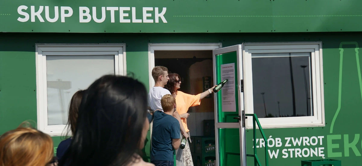 Skup butelek bez paragonów. W Poznaniu dobrze zapłacą ci za każdy zwrot