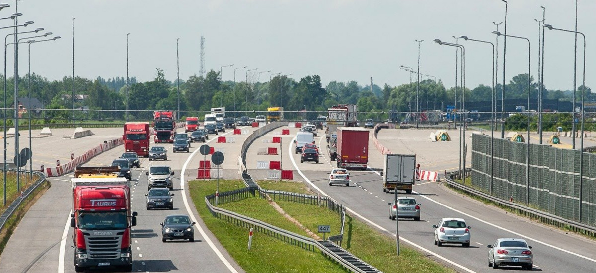 Autostrady i drogi ekspresowe miały stać się bezpieczniejsze i płynniejsze. Fiasko przetragu GDDKiA