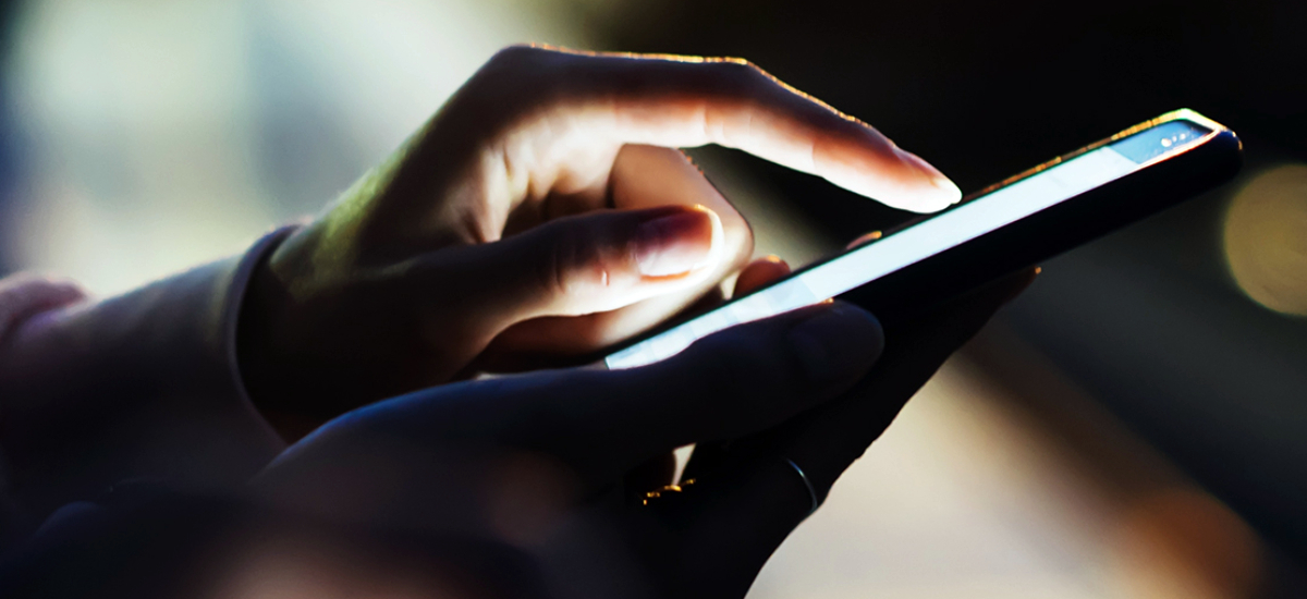 Jak kupić w Polsce akcje Tesli i Apple bez prowizji? TMS Brokers przedstawił nową ofertę