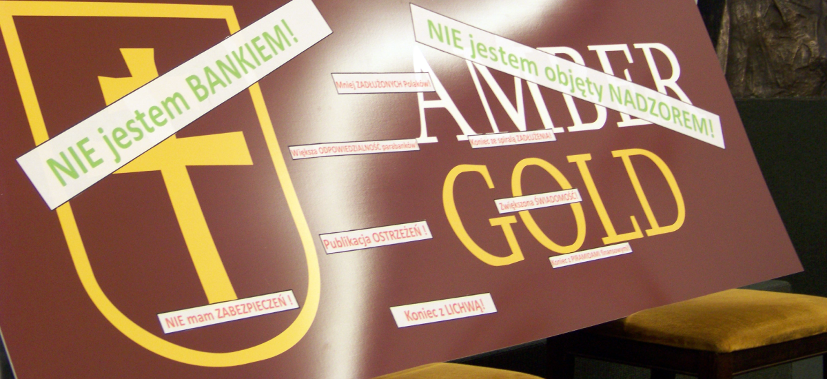 Oddają pieniądze za Amber Gold, a te wracają. Oszukani Polacy nie odbierają przelewów od syndyka