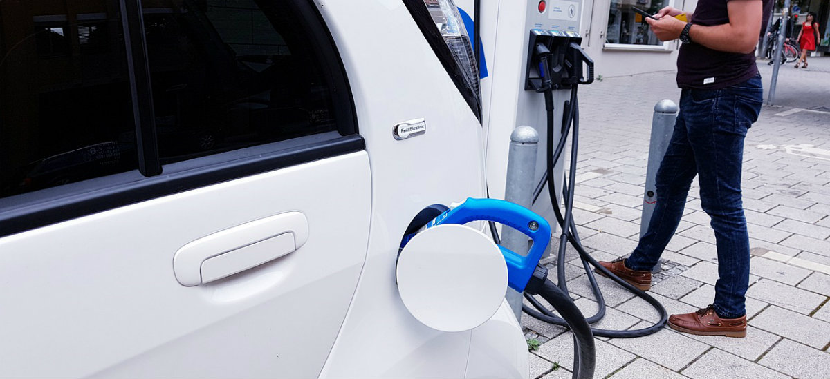  Polska Tesla powstanie w Sanoku. I już teraz ma wiele wspólnego Muska