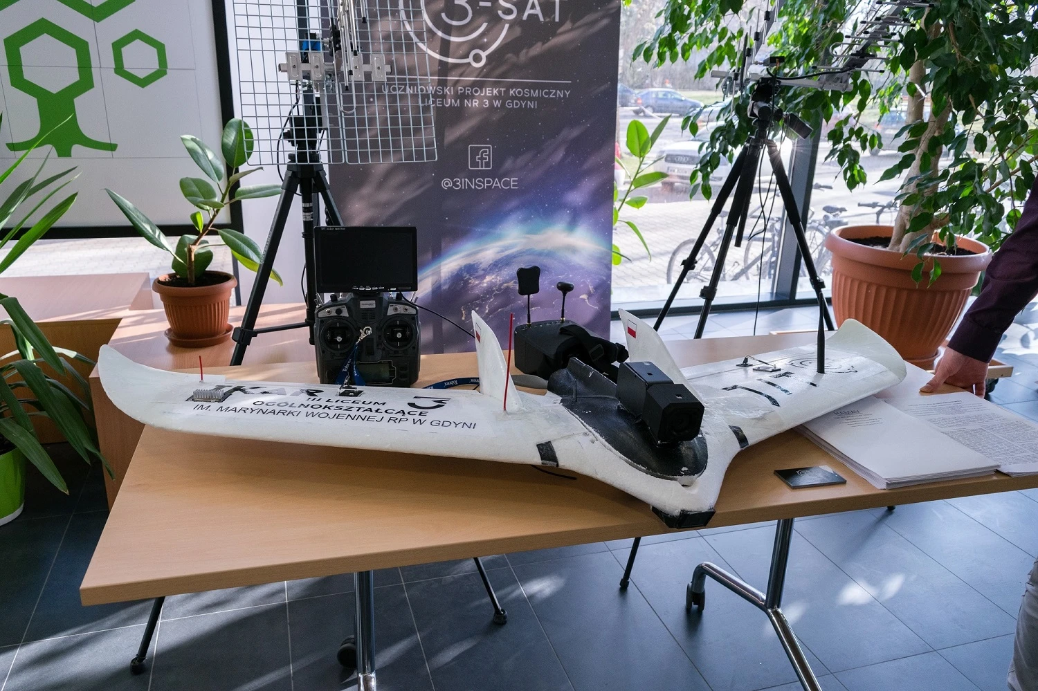 Dron polskich licealistów sam wróci z wysokości 20 km i sprawdzi czy algi przeżyją w kosmosie