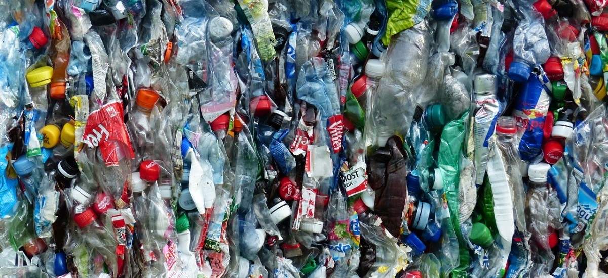 Budowa dróg w Polsce. Asfalt z plastiku jest wytrzymały i tani