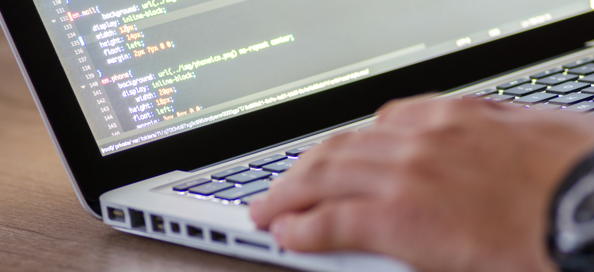 15 tys. zł dla programisty? Takie pensje mają swoją cenę. Długi firm IT rosną błyskawicznie