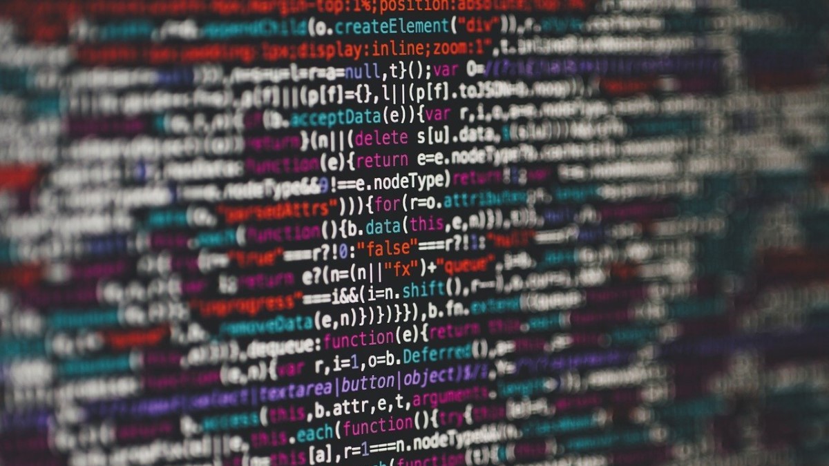 Programiści mają dość biur. Praca zdalna przyciąga juniorów jak magnes