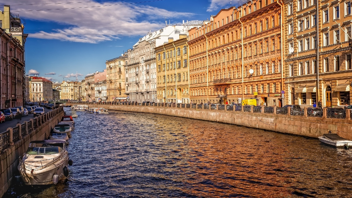 Petersburg otwiera się na turystów. W przyszłym roku pojedziemy tam za śmieszne pieniądze