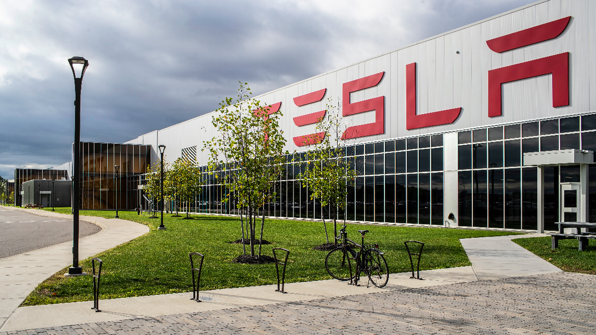 Tesla bije rekordy sprzedaży. Sytuacja firmy Muska wygląda gorzej, niż się wydaje