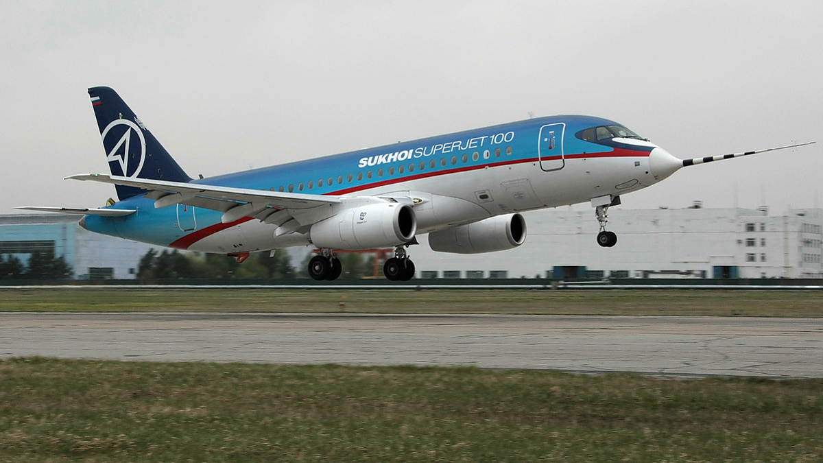 Rynek lotniczy. Rosyjski Superjet miał być pogromcą Airbusa. Nie ma chętnych poza Aerofłotem