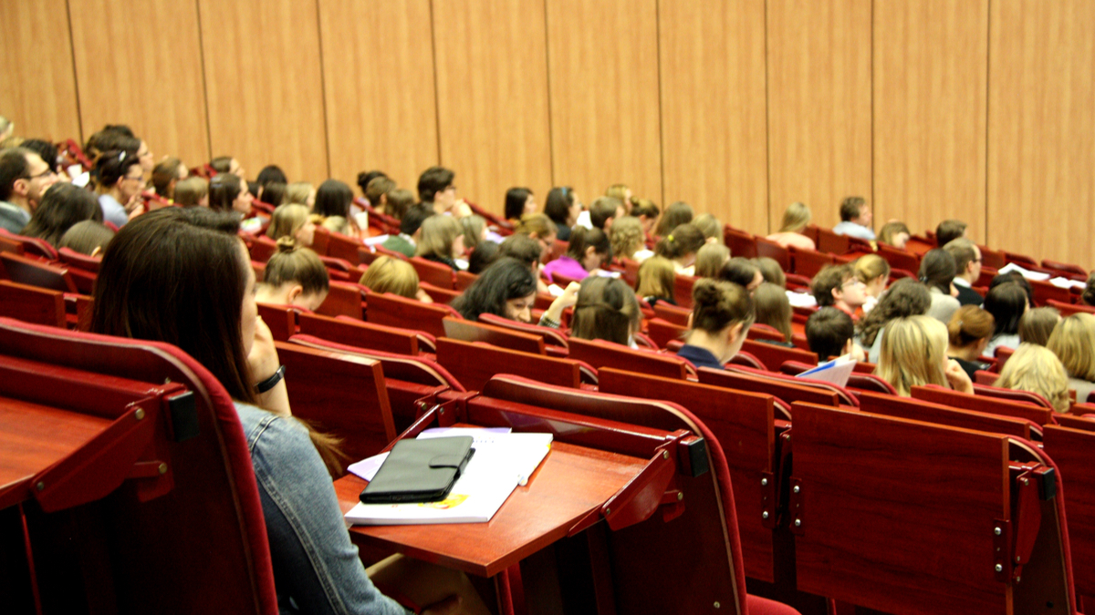 rekrutacja-na-studia-opóźniona
