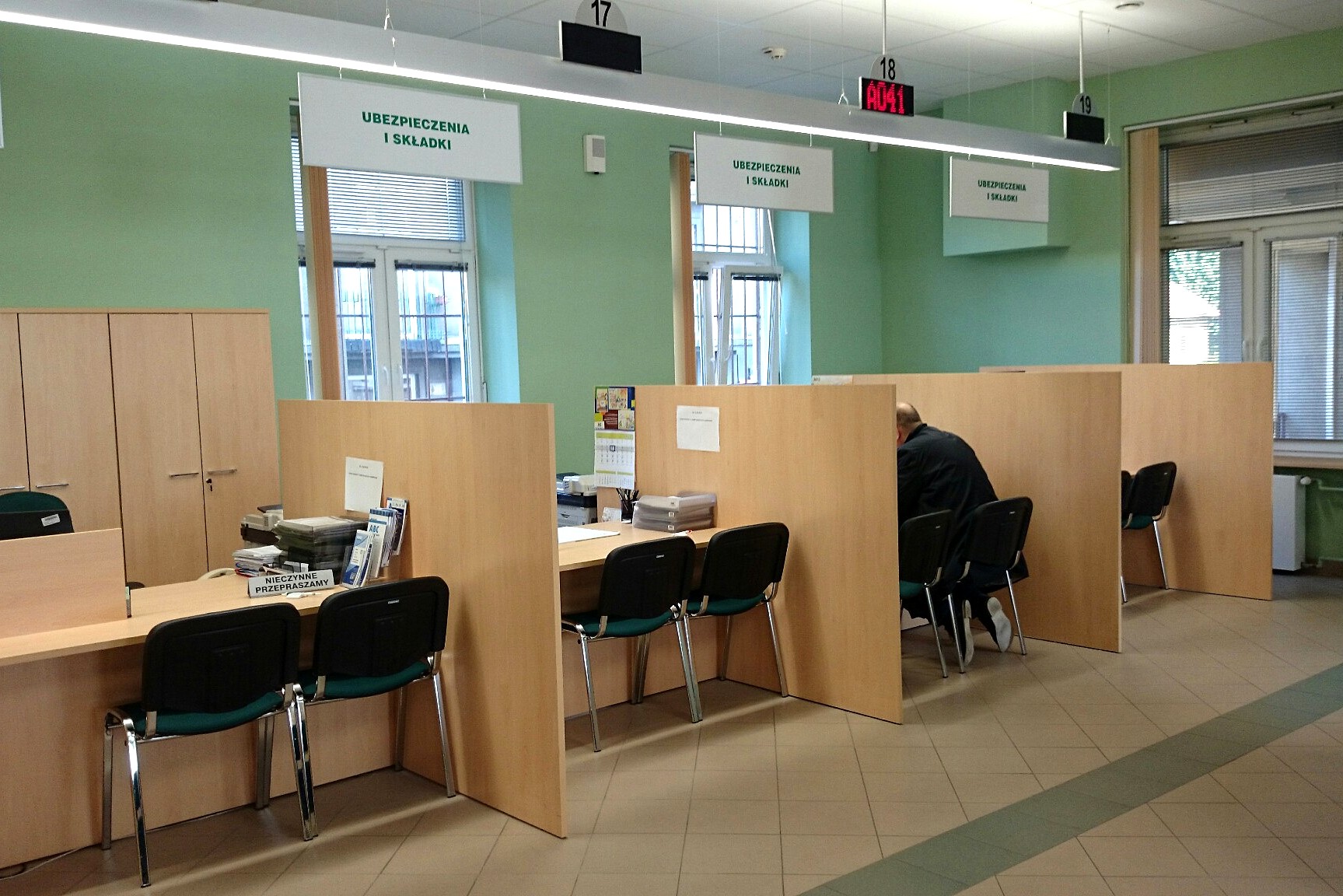 Nowy Kodeks pracy to nie tylko praca zdalna i kontrole trzeźwości. Ważne zmiany w zasiłkach ZUS