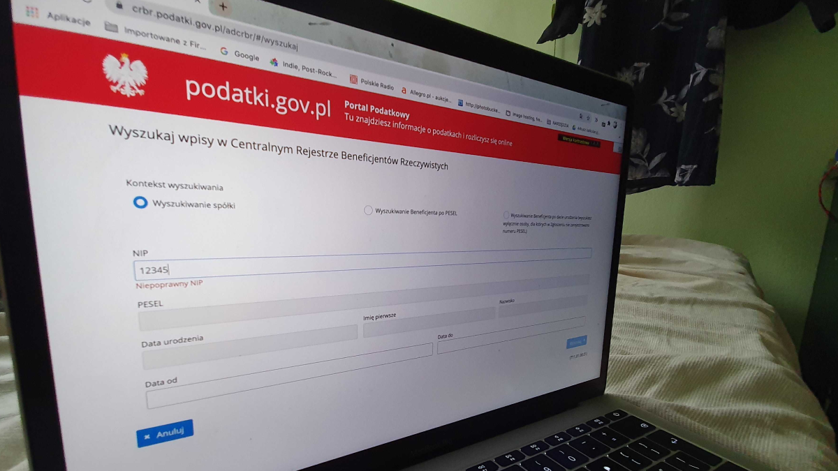 Jesteś beneficjentem rzeczywistym? Skarbówka podała nowy termin wpisania się do bazy