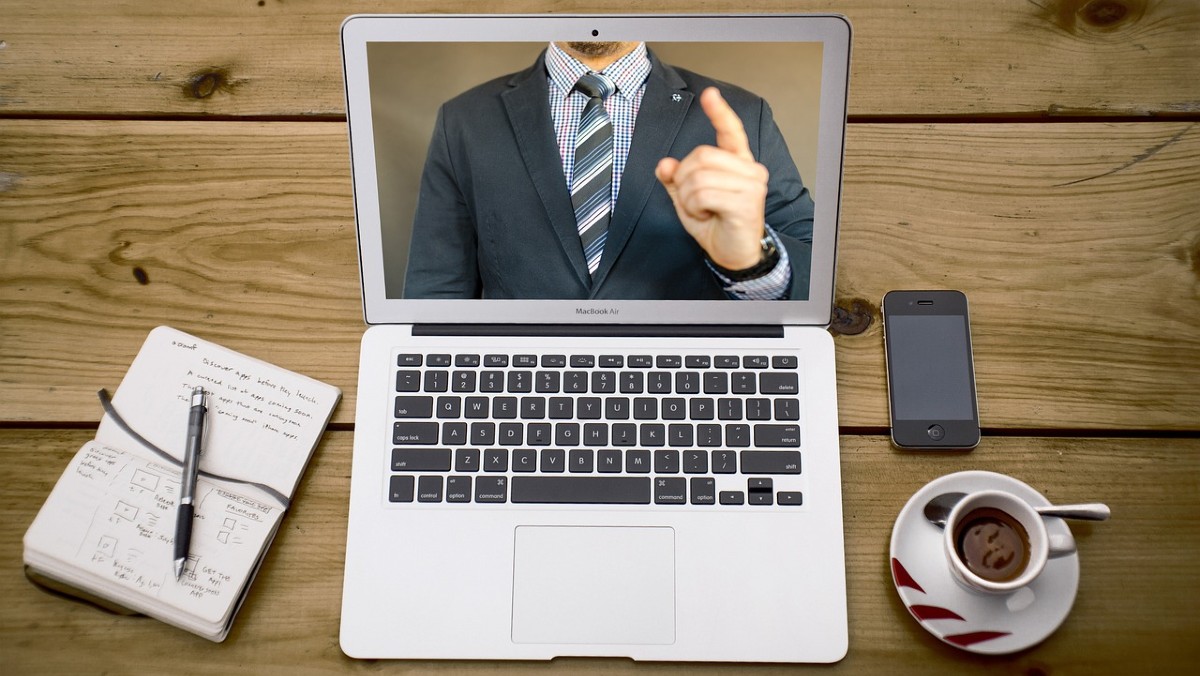 Szkolenia przez internet to teraz żyła złota. Rekordzista zgarnął 19 tys. za jedno spotkanie