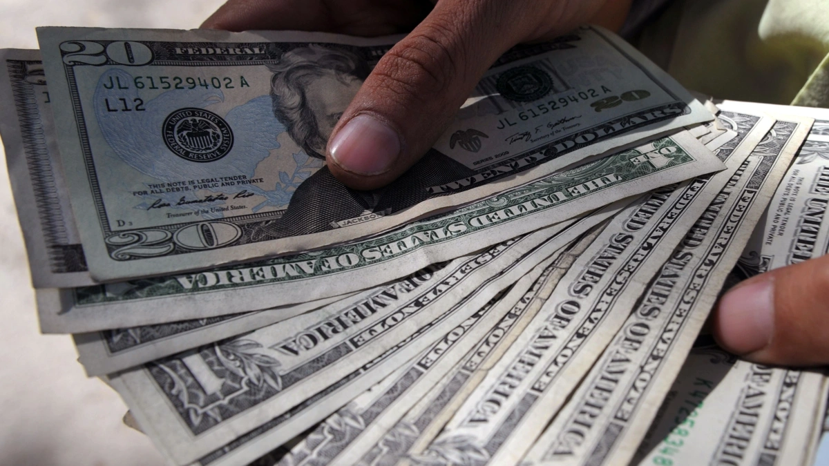 Złoty poczuł krew. Dolar po 3,65 zł, euro też poleci