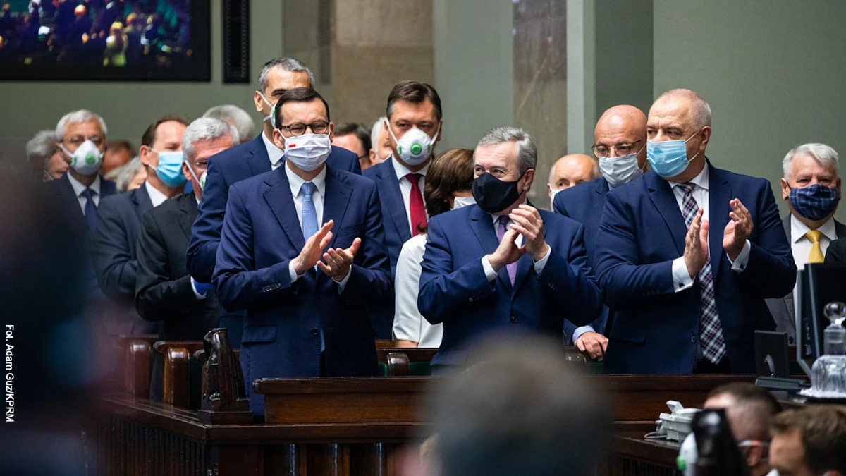 PiS znowu to zrobił. W Polsce już chyba inaczej się nie da, bo mentalnie tkwimy w putinowskiej Rosji