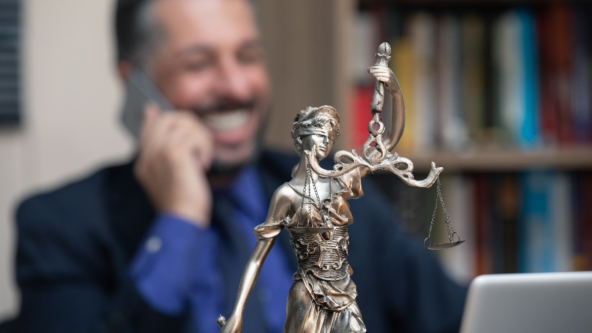UOKiK kontra prawnicy. Urząd sprawdzi, czy kancelarie nie zdzierają ze swoich klientów