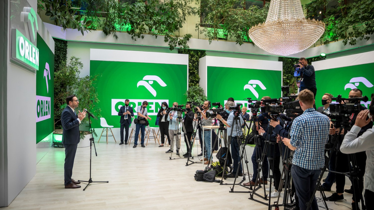 Zielony orzeł zwiastuje rewolucję. PKN Orlen chce osiągnąć neutralność emisyjną do 2050 roku