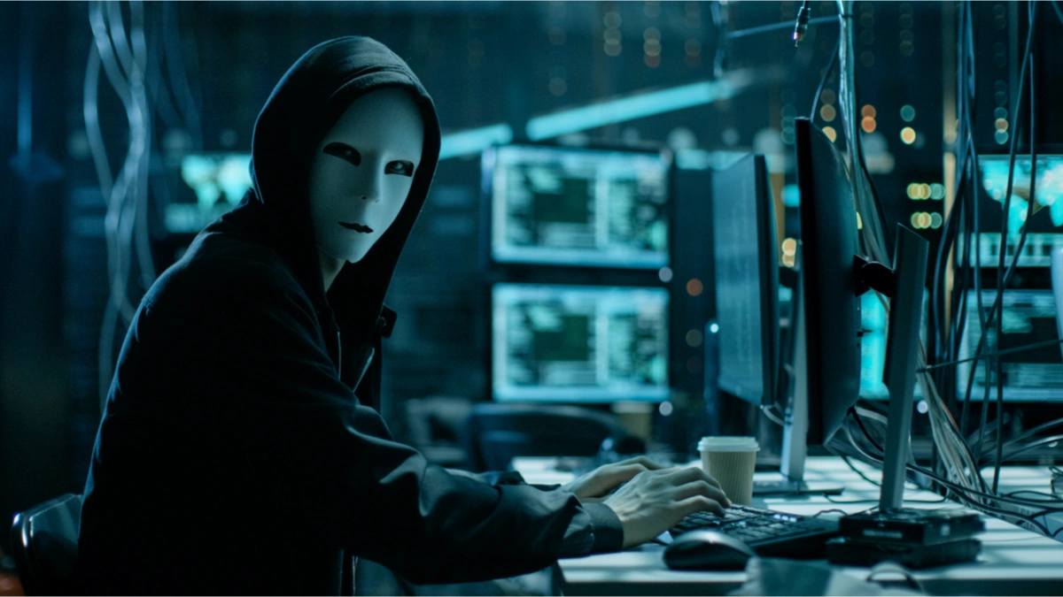 Ataki hakerskie. Idzie druga fala pandemii, a cyberprzestępcy wrzucają piąty bieg