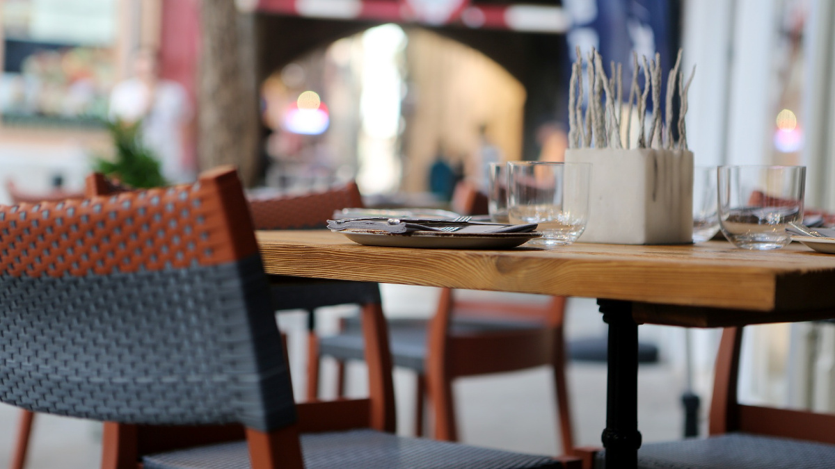 Gastronomia w Polsce. Prowizje od pyszne.pl i Uber Eats dobijają restauratorów, założyli własny serwis