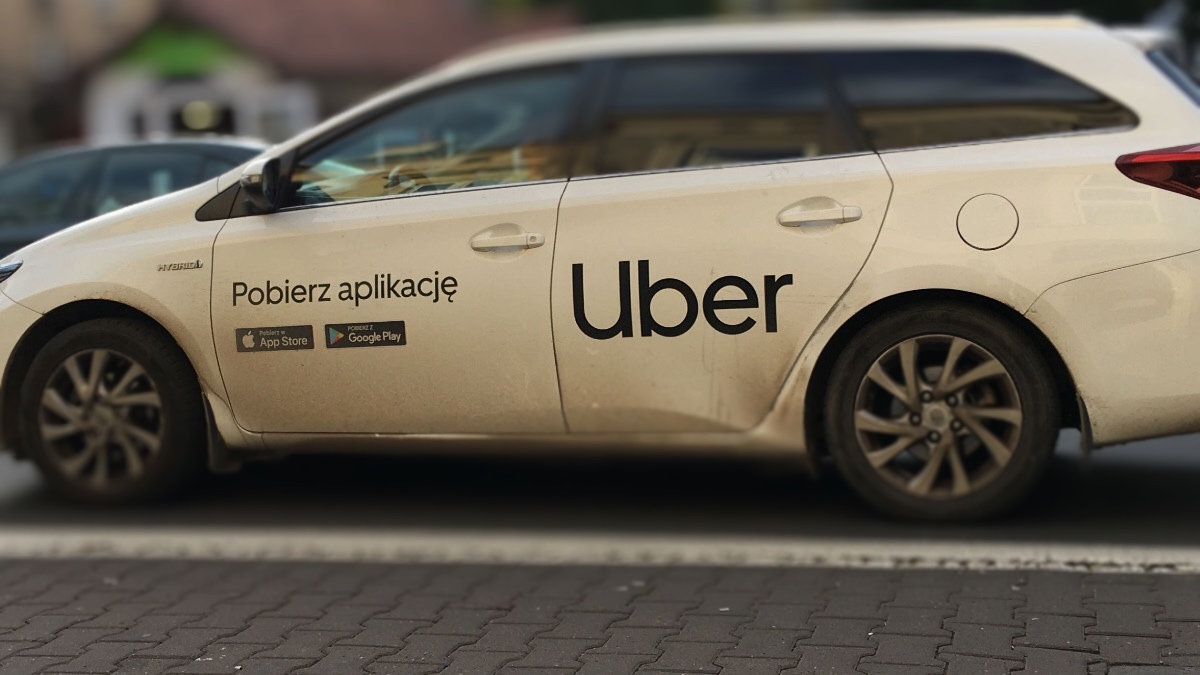 Licencja taksówkarza. Wśród kierowców Ubera w nocy wybuchł popłoch
