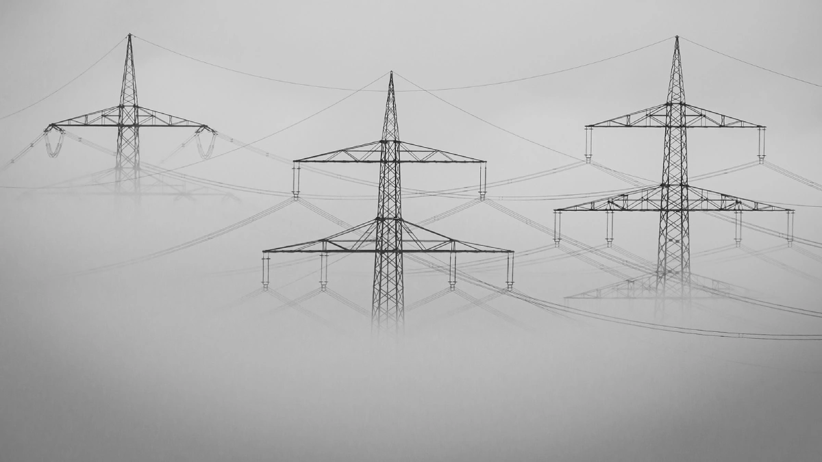 Polska ma najdroższą energię w UE, rozsypujące się elektrownie i dramatycznie mało czasu