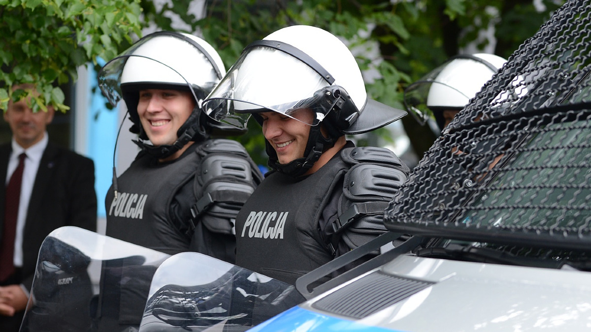 Powstaje aplikacja do kontroli policjantów. Promuje ją gwiazda TVN