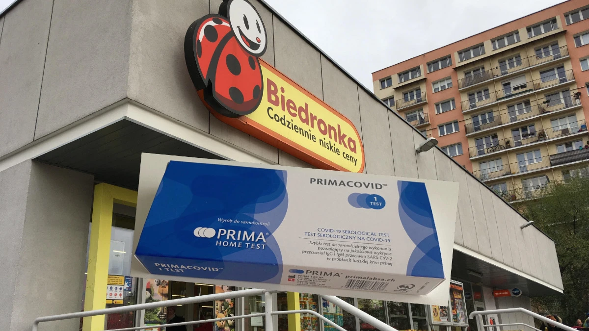 Testy na przeciwciała SARS-CoV-2 w Biedronce są 2,5 raza droższe niż w Lidlu w Niemczech
