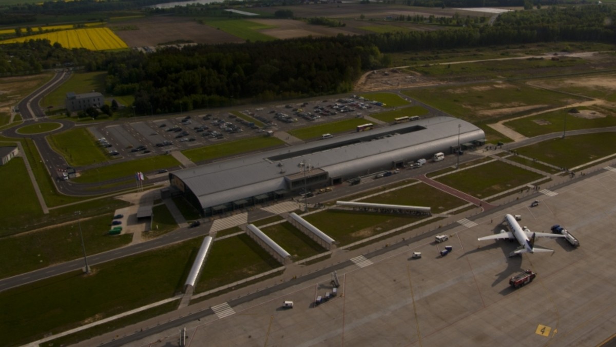 Lotnisko w Modlinie. Zapadł wyrok, Ryanair już powinien szukać nowego lotniska