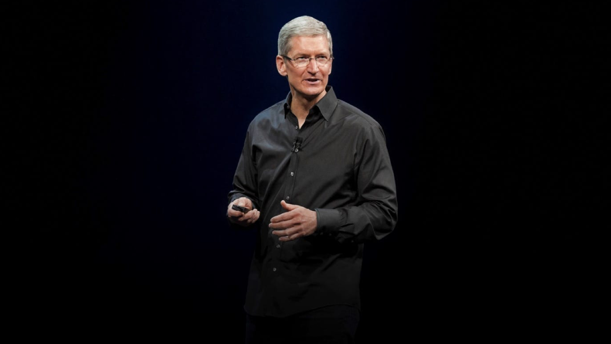 Nagroda dla Tima Cooka. Szef Apple dostał 750 mln dol.