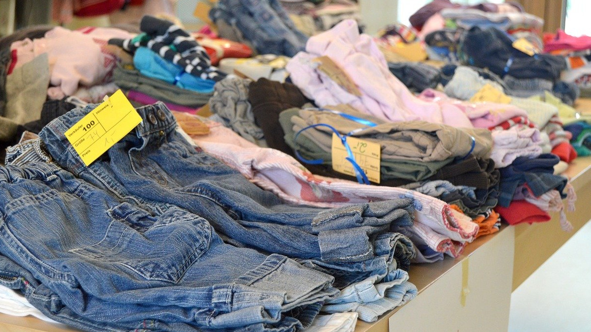 H&M obiecał dać drugie życie starym ubraniom. Ciuchy trafiły na wysypiska śmieci w Afryce