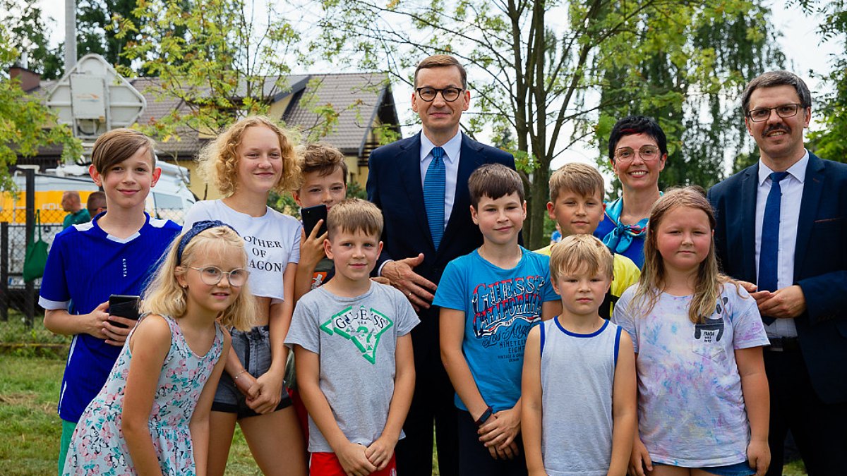 Nie zdziwię się, jak rząd zakaże antykoncepcji. PiS zabiera się ostro za demografię i reprodukcję