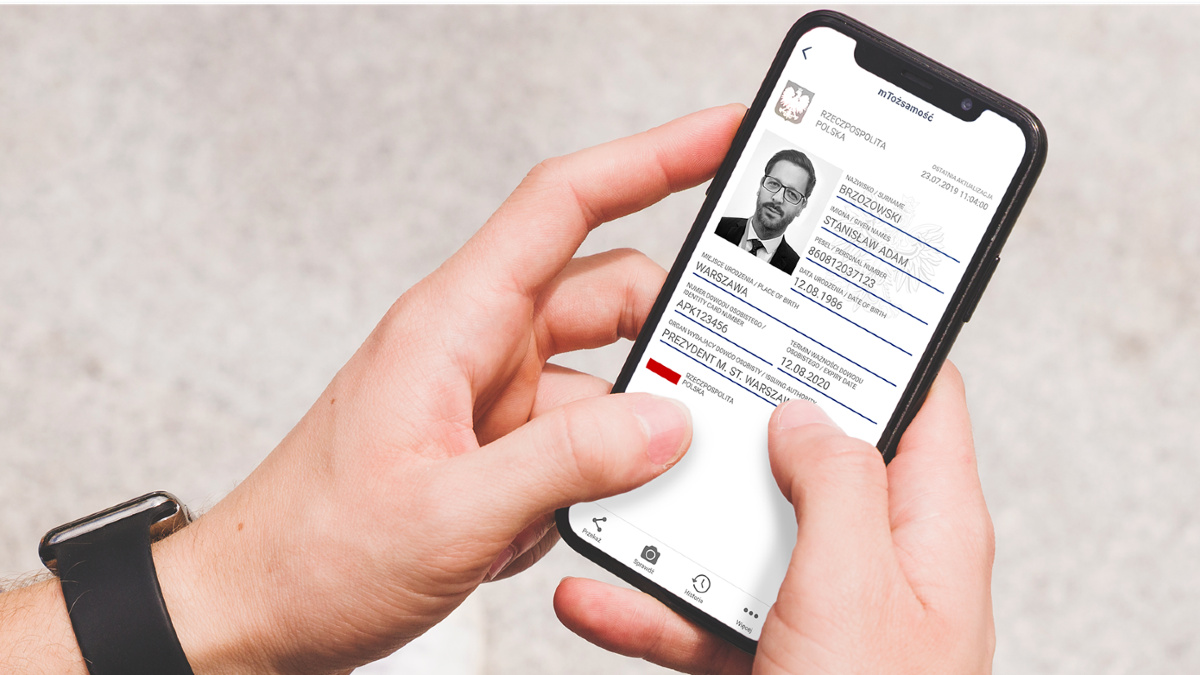 Jak zainstalować i aktywować mObywatela na smartfonie? Tłumaczymy krok po kroku