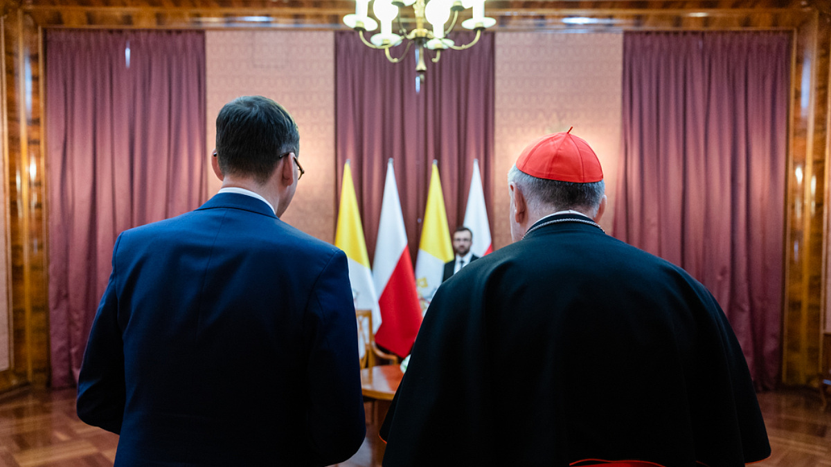 Kupić nieruchomość za jedną tysięczną ceny. Takie interesy w Polsce może robić tylko Kościół