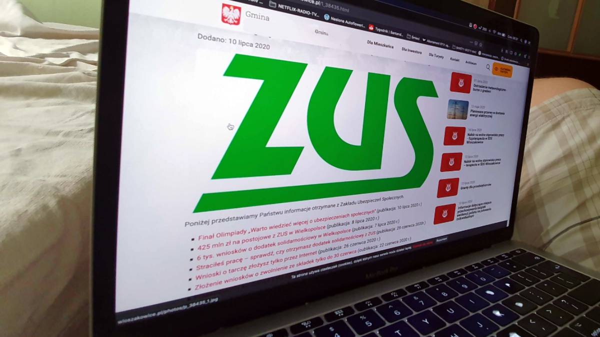 Właśnie mija ważny termin. Obowiązuje każdego płatnika ZUS. Oto co się stanie, jak się spóźnisz