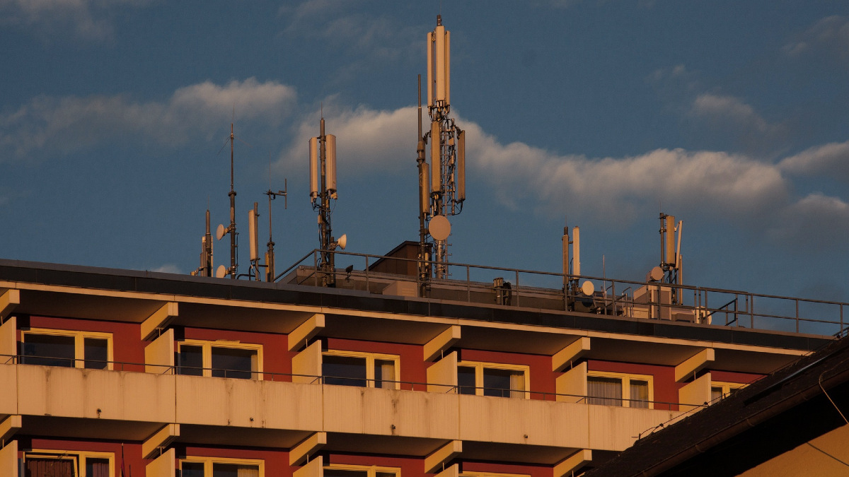 Prawo telekomunikacyjne. Pieniądze z kont pre-paid trafią do Funduszu Szerokopasmowego