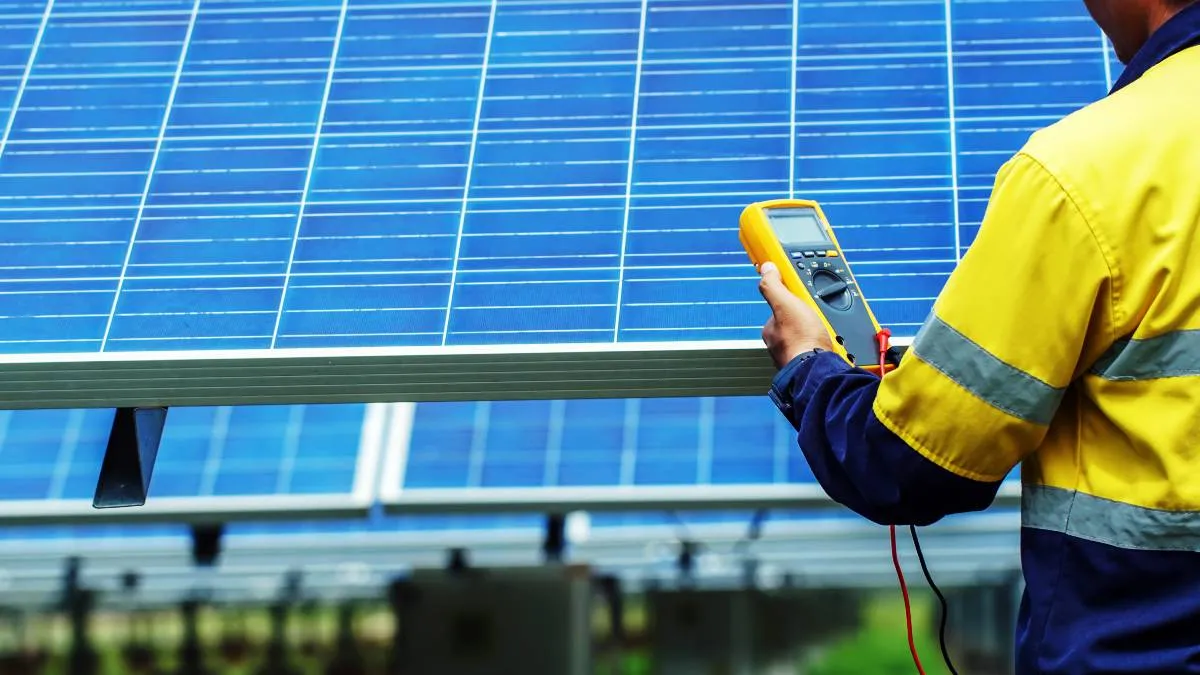 Polska sięga po energię ze Słońca. Gigant inwestuje w  megafarmę fotowoltaiczną