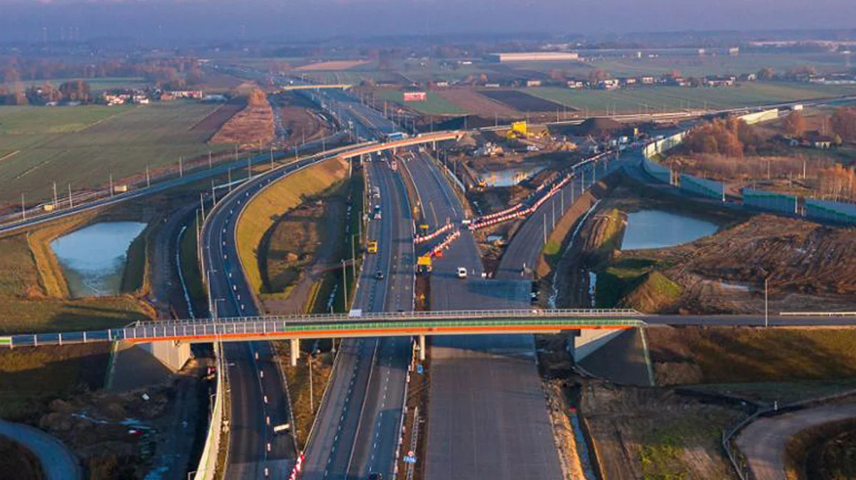 Trzy pasy na A1 oddane. GDDKiA pochwaliła się przekazaniem do ruchu kolejnego odcinka autostrady