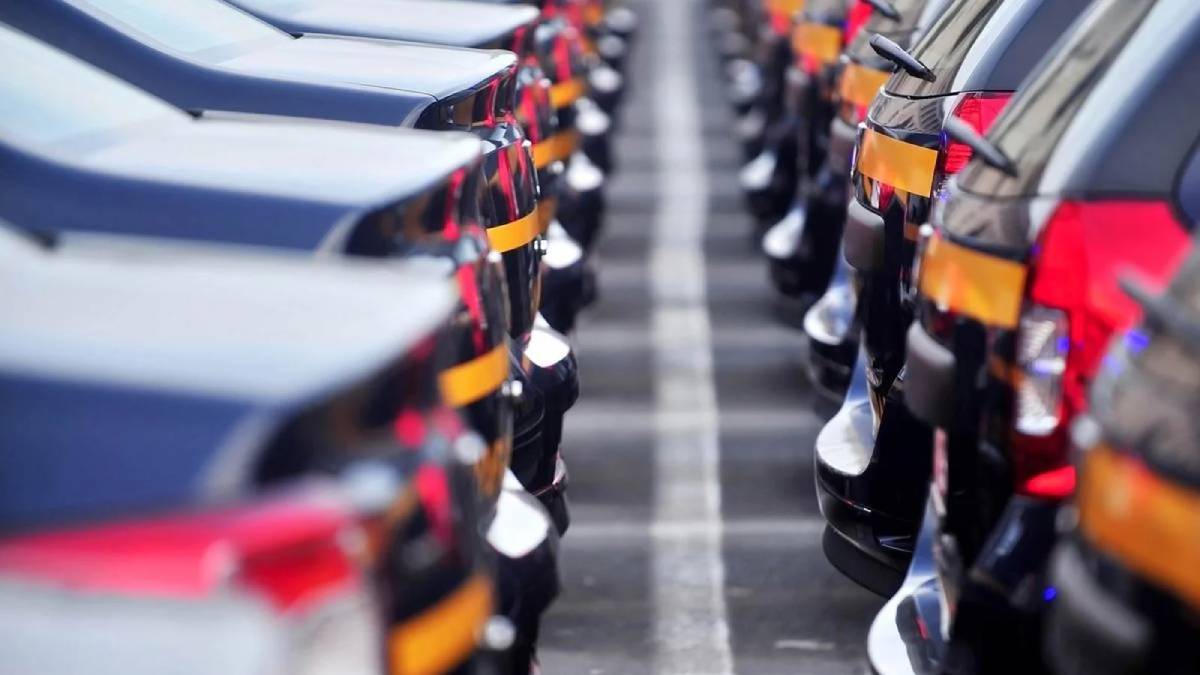 Kryzys w motoryzacji. Notowania niklu biją rekordy na giełdach. To nowe uderzenie w fabryki