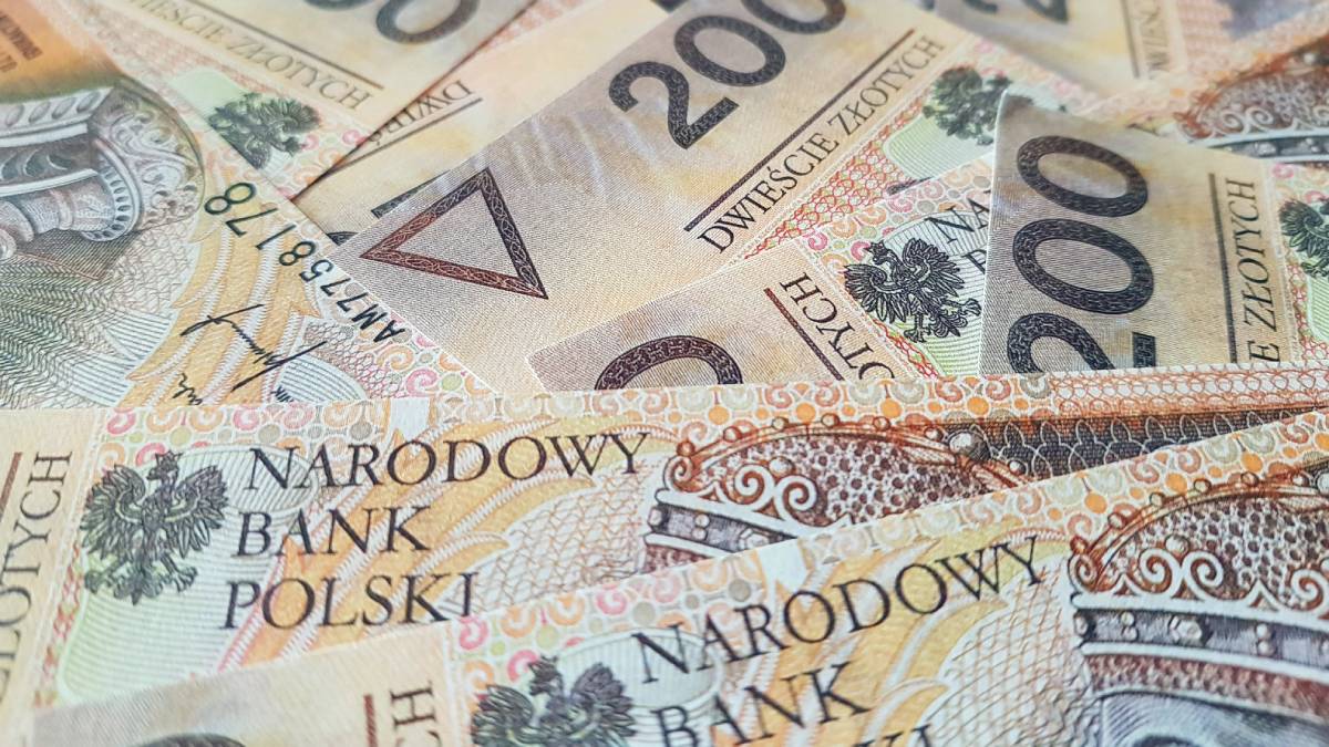 Zapadła decyzja ws. stóp procentowych, Polacy w minorowych nastrojach