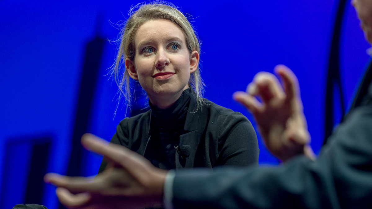 Elizabeth Holmes. Była miliarderka uznana za winną, czeka na wymiar kary 