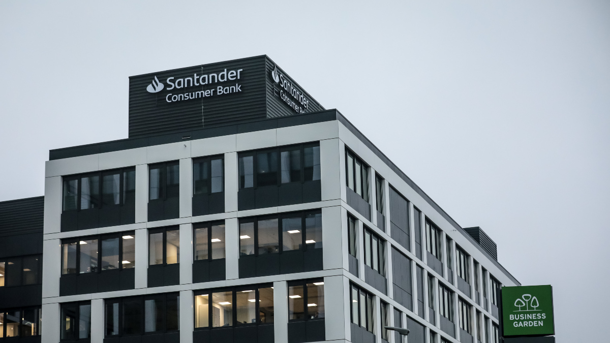 Kara dla Santandera. Według UOKiK-u bank łamał i nadal łamie prawa konsumenta