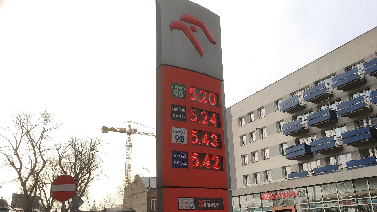 8 proc. VAT na paliwo. Pojechałem zatankować do pełna, bo tak tanio długo nie będzie