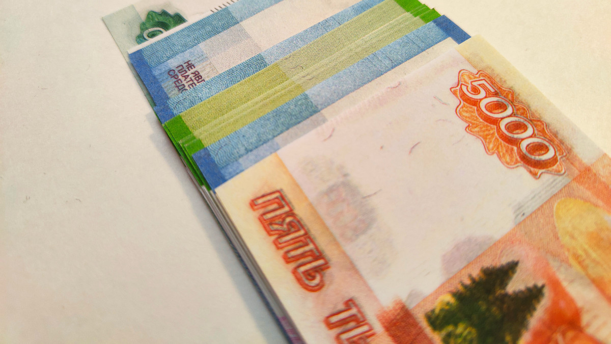 Krach rubla. W bankomatach brakuje pieniędzy, karty przestały działać