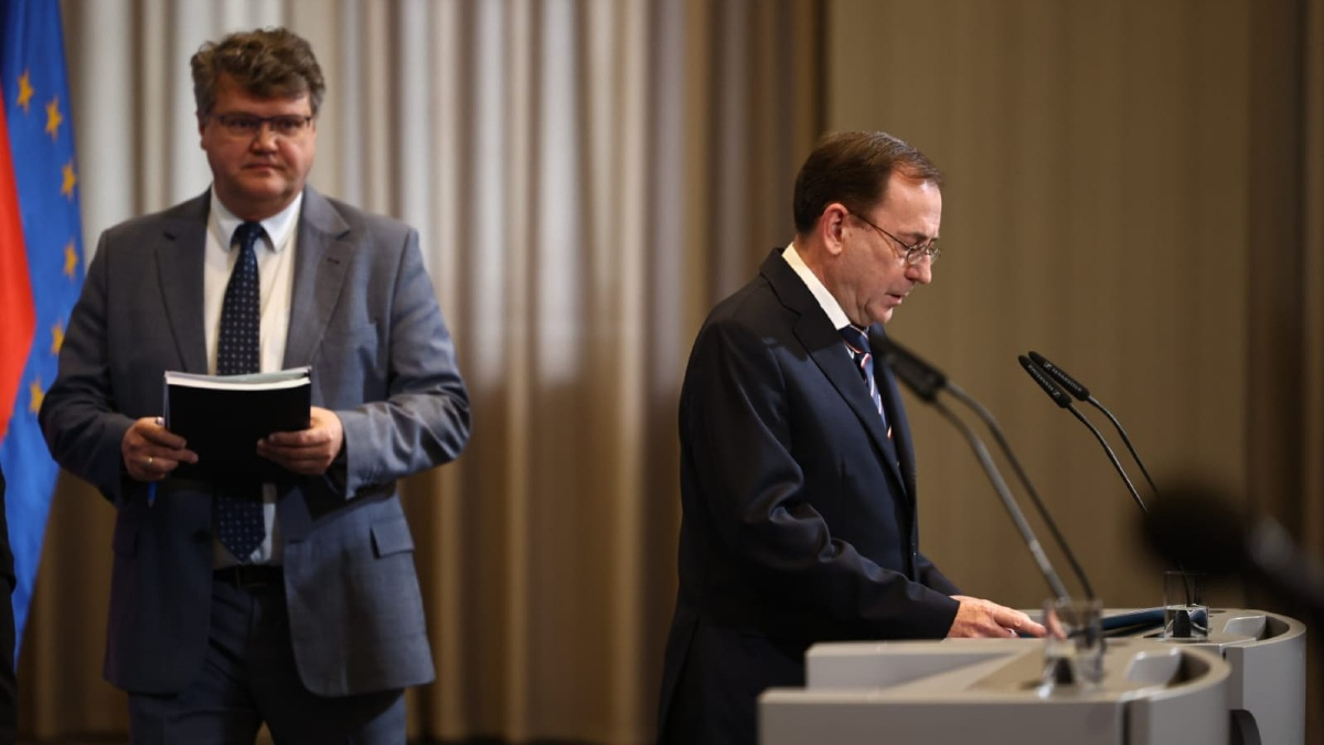 Polskie sankcje przeciw Rosji. Rząd banuje oligarchów i firmy
