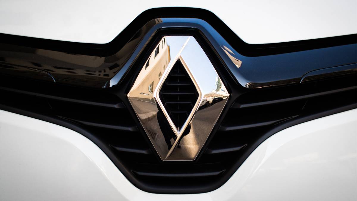 Zrobią biznes wszech czasów. Renault odsprzeda Rosji trzy fabryki za dwa euro. Tak bardzo się boi Putina