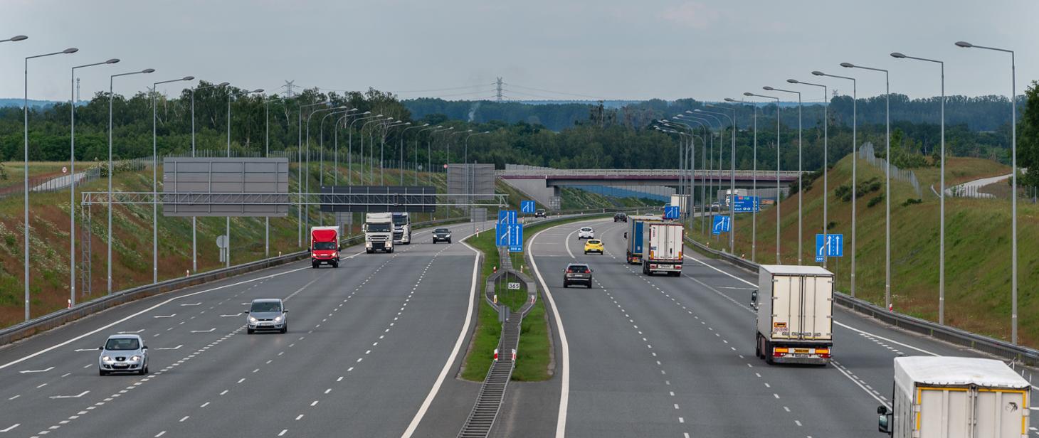 Utrudnienia na drogach. Wakacyjne remonty i trochę świeżego asfaltu