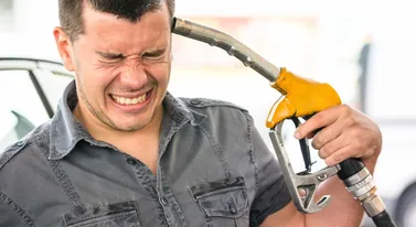 Ceny paliw to za mało. My mamy CPN, oni pracują cztery dni w tygodniu