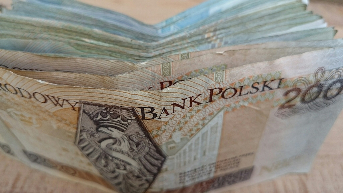 Coraz więcej Polaków oszczędza w PPK. Autozapis okazał się strzałem w dziesiątkę