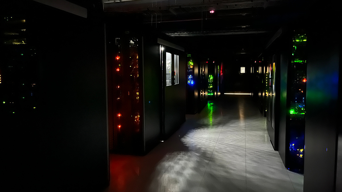 Chmury danych. Firmy coraz częściej przenoszą się do data center i już wiem dlaczego